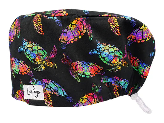 Stoff OP Haube aus Baumwolle Rainbow Turtle. Bunte OP Muetze fuer Damen und Herren