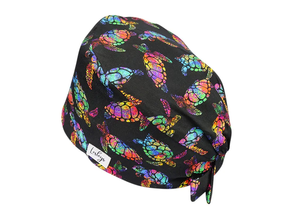 Stoff OP Haube aus Baumwolle Rainbow Turtle. Bunte OP Muetze fuer Damen und Herren